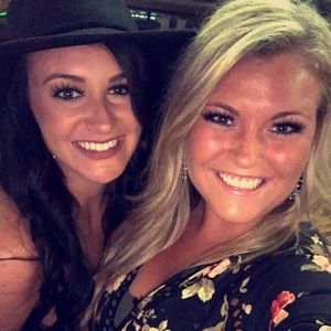 Meet your Posher, Ali